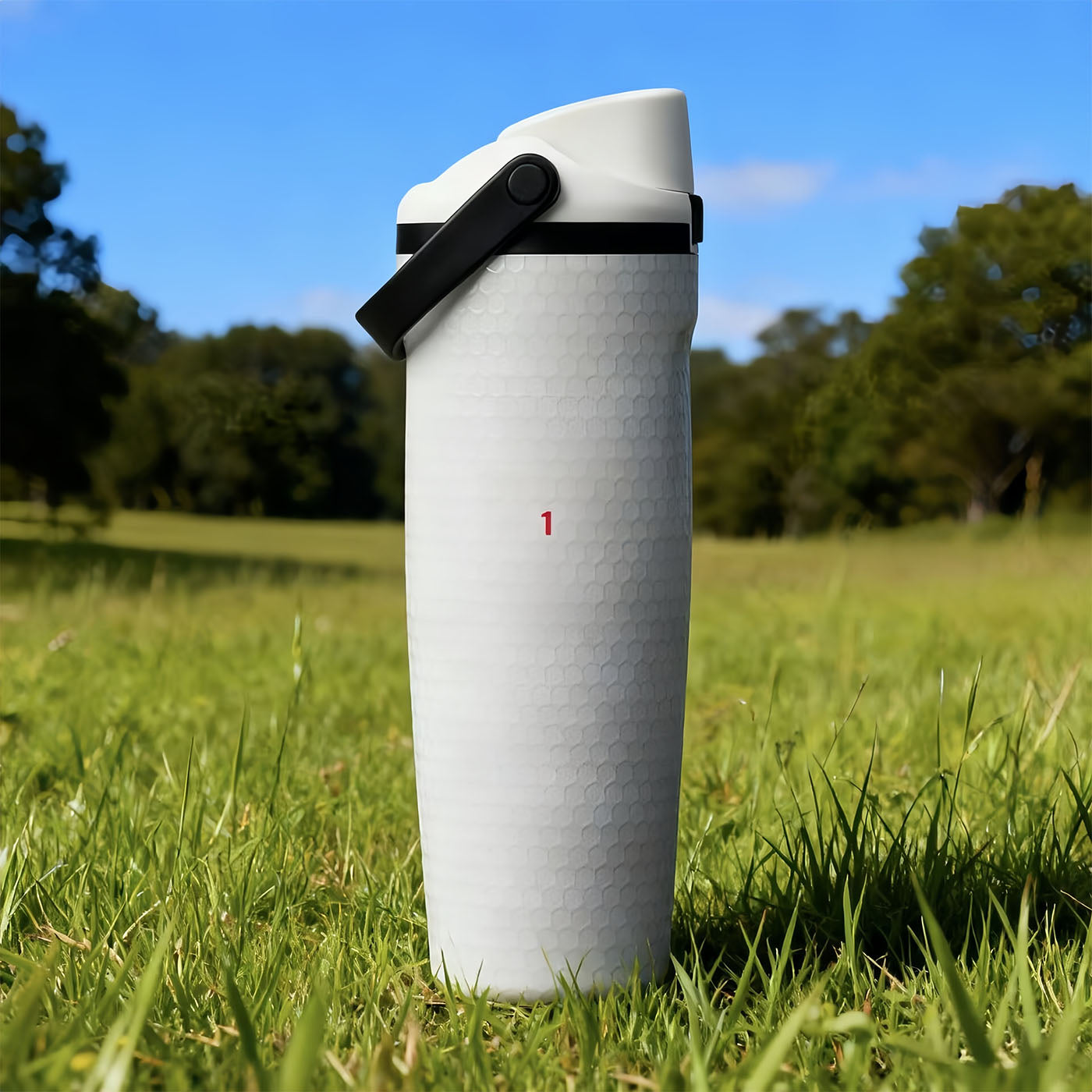 30oz Fairways for Days Golf Ball FreeSip Sway Insulated Stainless Steel Water Bottle for Sports and Travel, BPA-Free